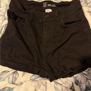 No Boundaries Women's High Waist Black Shorts